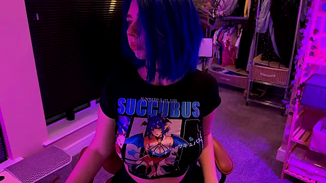 Snapshot of _vixenp chatting on 10.03.25 vixenp online show from 10.03.25