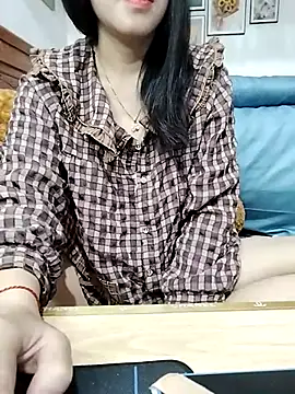 Snapshot of cream1299 chatting on 02.16.25 cream1299 online show from 02.16.25
