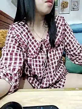 Snapshot of cream1299 chatting on 02.22.25 cream1299 online show from 02.22.25