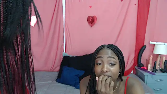 Nicole Colette  online show from 03.10.25