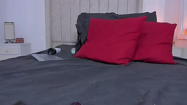 juana 240 online show from 12.18.24