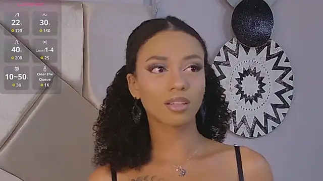 Nahomi King online show from 01.10.25