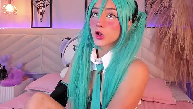 miia  baker online show from 02.05.25