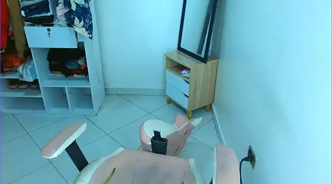 Geisha Seniers online show from 12.28.24