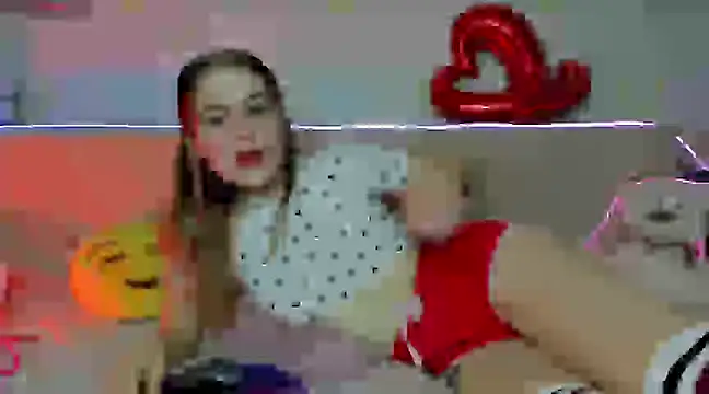 Snapshot of EliLynch chatting on 02.15.25 EliLynch online show from 02.15.25