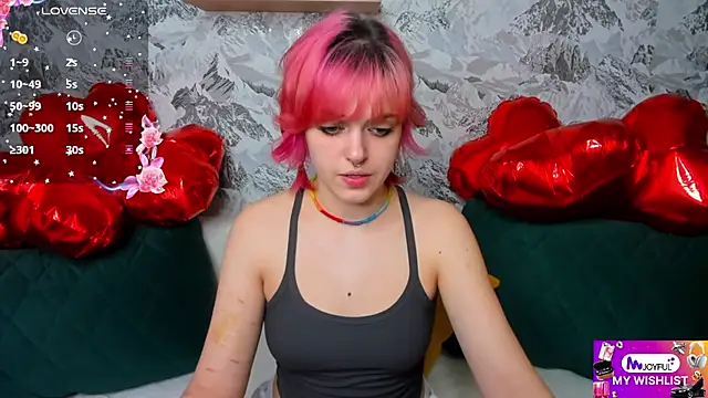 Roxy Wi online show from 02.13.25