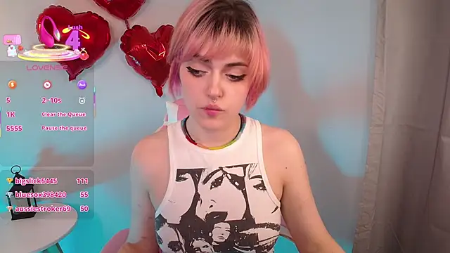 Roxy Wi online show from 03.18.25