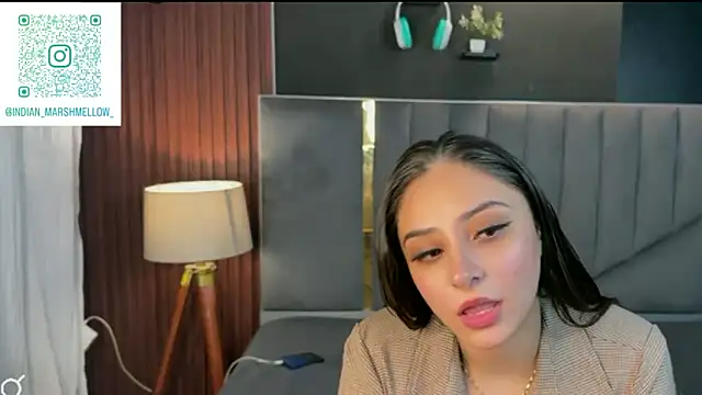 Snapshot of demieliss chatting on 09.28.25 demieliss online show from 09.28.25