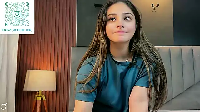 Snapshot of demieliss chatting on 10.27.25 demieliss online show from 10.27.25