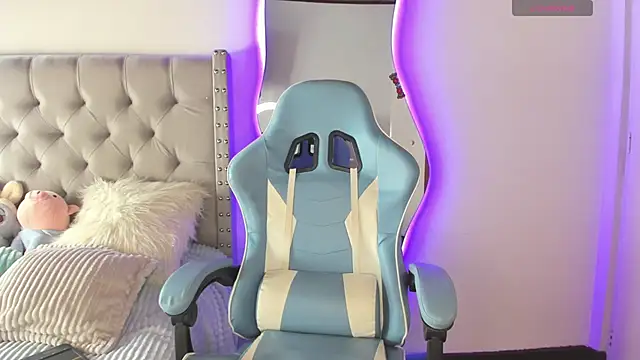 Snapshot of Violet_Rost chatting on 01.09.25 Violet Rost online show from 01.09.25