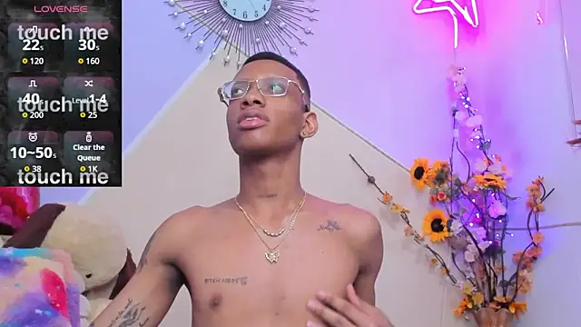 Snapshot of Tiffany_Valentine15 chatting on 09.20.25 Tiffany Valentine15 online show from 09.20.25