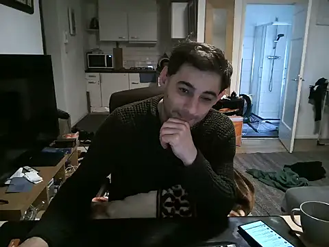Snapshot of mihaimichael chatting on 02.07.25 mihaimichael online show from 02.07.25