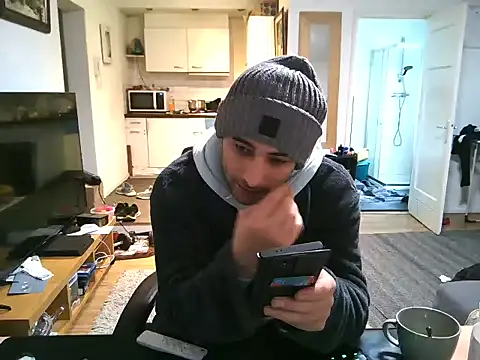 Snapshot of mihaimichael chatting on 02.08.25 mihaimichael online show from 02.08.25