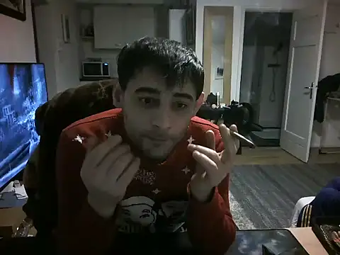 Snapshot of mihaimichael chatting on 02.08.25 mihaimichael online show from 02.08.25