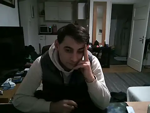Snapshot of mihaimichael chatting on 02.12.25 mihaimichael online show from 02.12.25