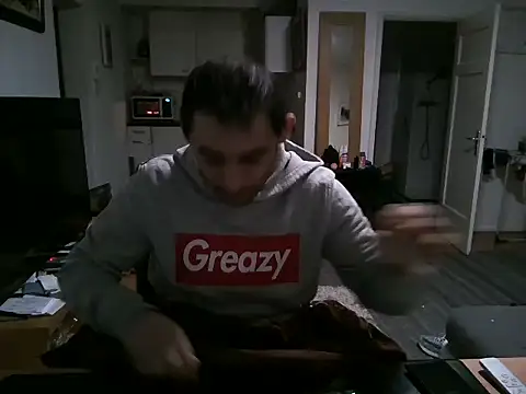 Snapshot of mihaimichael chatting on 02.18.25 mihaimichael online show from 02.18.25