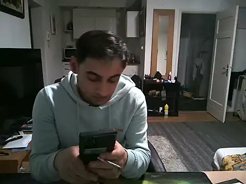 Snapshot of mihaimichael chatting on 03.03.25 mihaimichael online show from 03.03.25