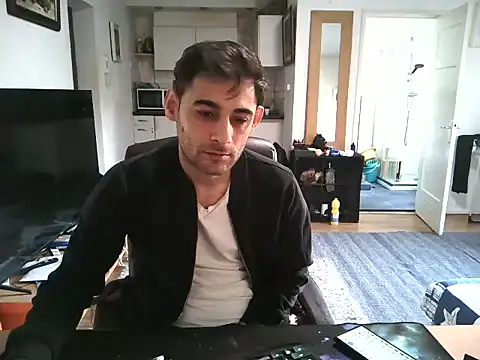Snapshot of mihaimichael chatting on 03.06.25 mihaimichael online show from 03.06.25