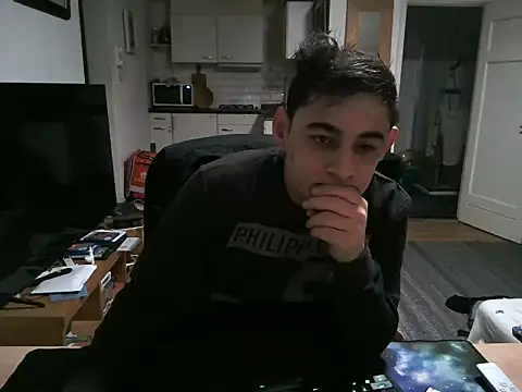 Snapshot of mihaimichael chatting on 03.07.25 mihaimichael online show from 03.07.25