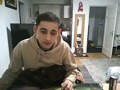 Snapshot of mihaimichael chatting on 03.13.25 mihaimichael online show from 03.13.25