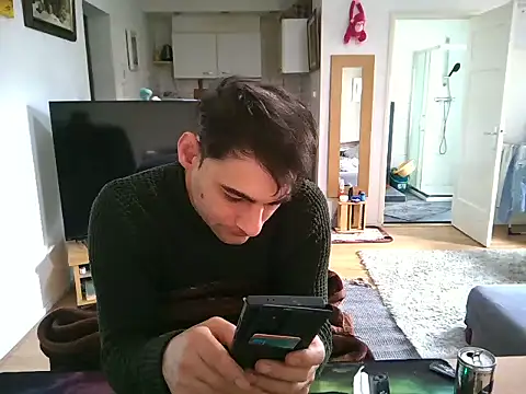 Snapshot of mihaimichael chatting on 03.15.25 mihaimichael online show from 03.15.25