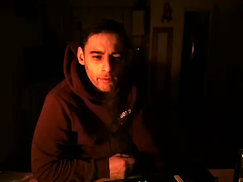 Snapshot of mihaimichael chatting on 03.16.25 mihaimichael online show from 03.16.25
