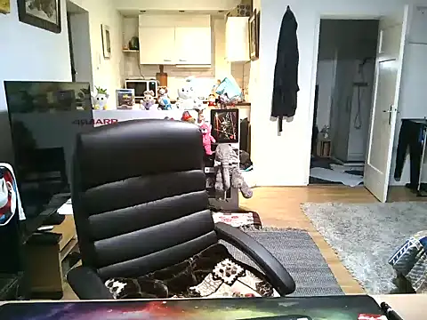 Snapshot of mihaimichael chatting on 03.21.25 mihaimichael online show from 03.21.25