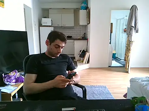 Snapshot of mihaimichael chatting on 06.21.26 mihaimichael online show from 06.21.26