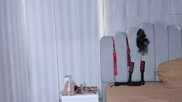 mileyerikson online show from 10.20.25