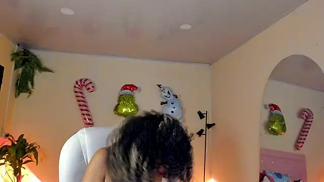 Snapshot of keyla_roberts777 chatting on 12.28.24 keyla roberts777 online show from 12.28.24