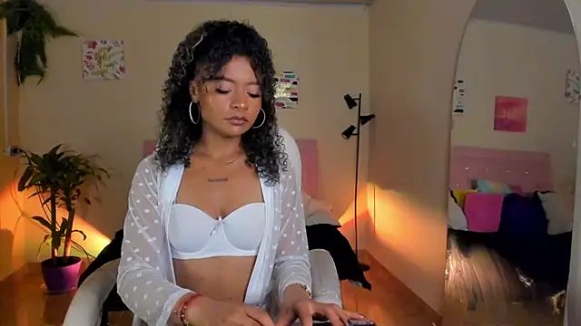 Snapshot of keyla_roberts777 chatting on 01.05.25 keyla roberts777 online show from 01.05.25