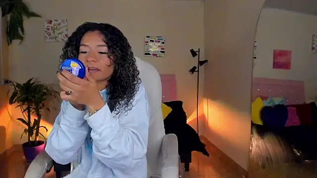 Snapshot of keyla_roberts777 chatting on 01.06.25 keyla roberts777 online show from 01.06.25