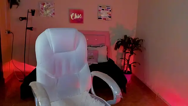 Snapshot of keyla_roberts777 chatting on 02.15.25 keyla roberts777 online show from 02.15.25