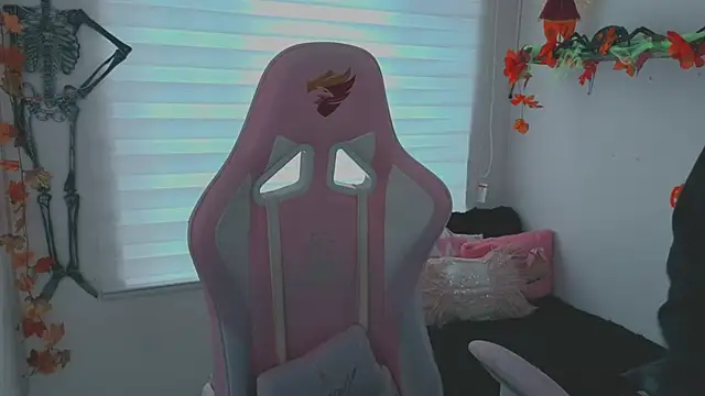 keyla roberts777 online show from 10.16.25