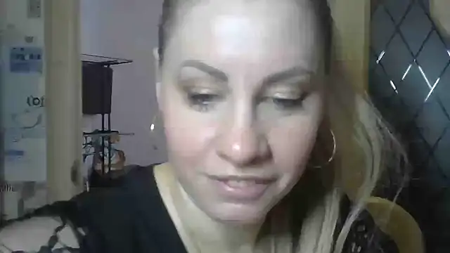 TherestlessKitty online show from 03.17.25