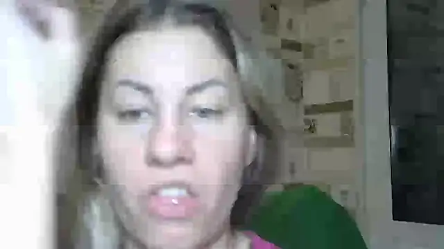 Snapshot of TherestlessKitty chatting on 09.29.25 TherestlessKitty online show from 09.29.25