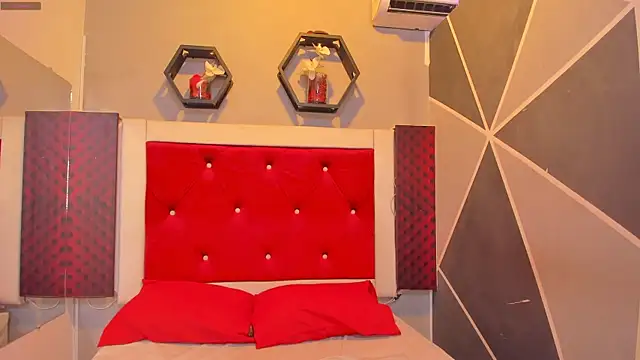 Karoll014 online show from 10.07.25