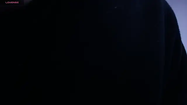 Snapshot of Tayzon_Foxxx chatting on 12.06.24 Tayzon Foxxx online show from 12.06.24