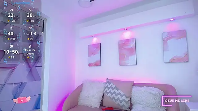 Snapshot of Tayzon_Foxxx chatting on 02.03.25 Tayzon Foxxx online show from 02.03.25