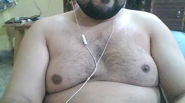 Snapshot of ARYANAVAILABLE chatting on 02.13.25 ARYANAVAILABLE online show from 02.13.25