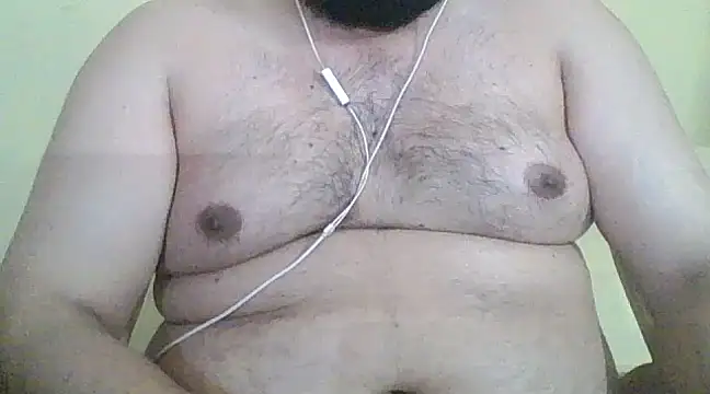 Snapshot of ARYANAVAILABLE chatting on 03.19.25 ARYANAVAILABLE online show from 03.19.25
