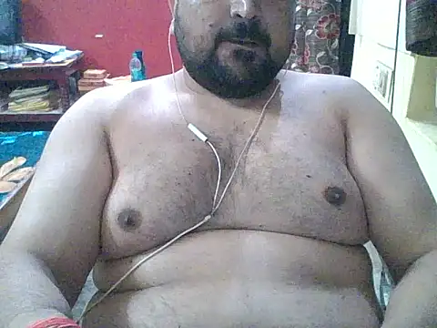 Snapshot of ARYANAVAILABLE chatting on 09.12.25 ARYANAVAILABLE online show from 09.12.25