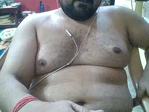 ARYANAVAILABLE online show from 11.04.25