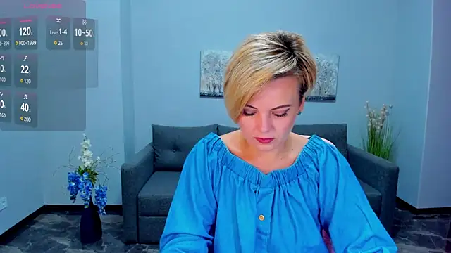 Julia Wilsone online show from 09.19.25