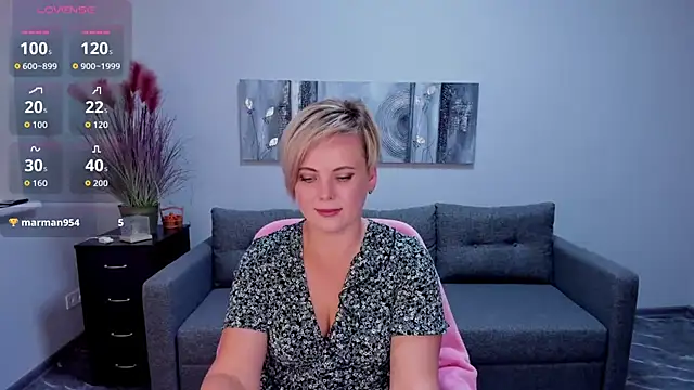 Julia Wilsone online show from 10.21.25