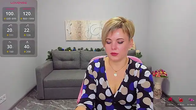 Julia Wilsone online show from 01.06.26