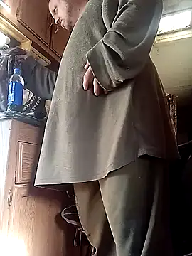 Snapshot of tjmacksjr chatting on 12.17.24 tjmacksjr online show from 12.17.24