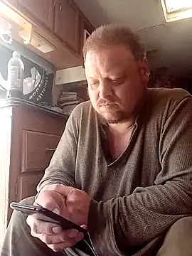 Snapshot of tjmacksjr chatting on 12.20.24 tjmacksjr online show from 12.20.24