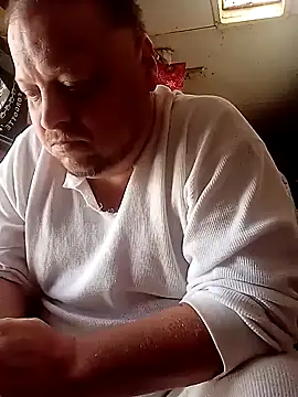 Snapshot of tjmacksjr chatting on 03.17.25 tjmacksjr online show from 03.17.25