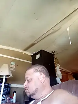 Snapshot of tjmacksjr chatting on 03.19.25 tjmacksjr online show from 03.19.25